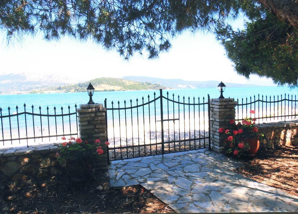 Ormos Drepanou Apartments ลิเกีย ภายนอก รูปภาพ