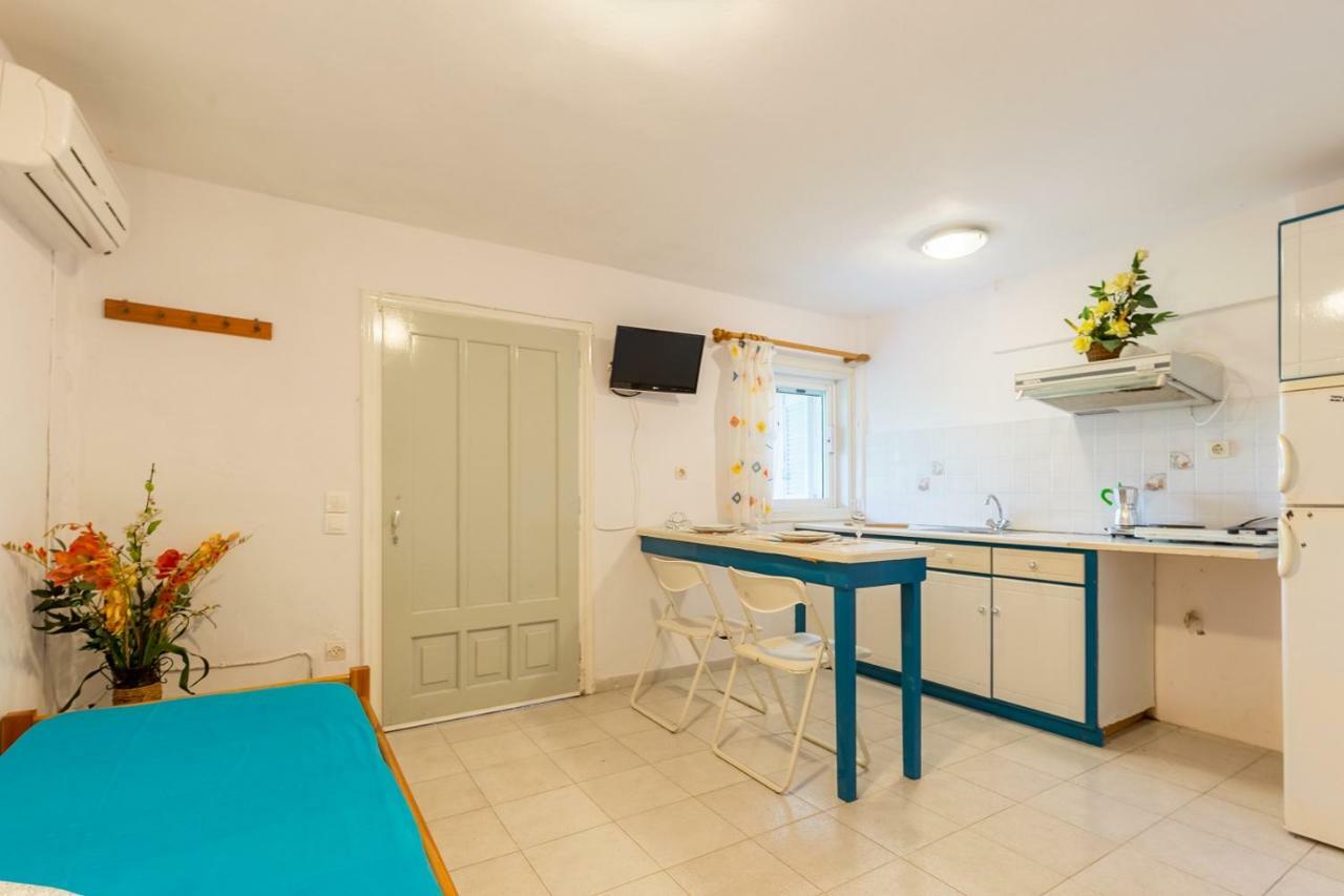 Ormos Drepanou Apartments ลิเกีย ภายนอก รูปภาพ